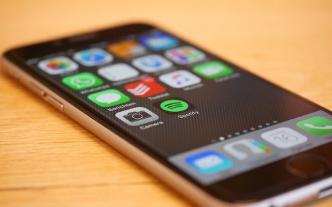 手机清理加速类APP横评：哪款不偷装、不弹广告