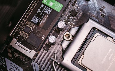 笔记本/台式机加装 NVMe 固态：选型、克隆系统、4K 对齐