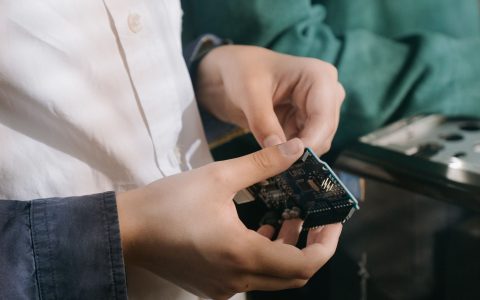 给电视盒子刷国产修改版固件（当贝/沙发类）的取舍